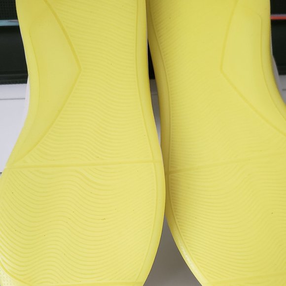 NWOT: Clove Limited Edition Classic Sneaker In Lemon Aid Size 9W/M7.5  Unisex! - Picture 8 of 8